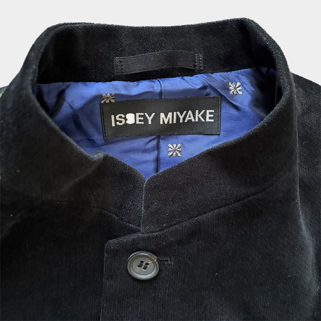ISSEY MIYAKE（イッセイミヤケ）2006AW ジャケット｜洋服レンタル