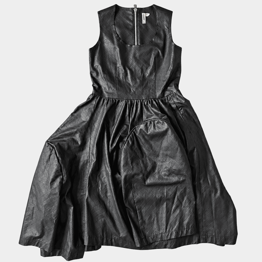 COMME des GARCONS(コムデギャルソン) 2024AW ANGER期 サイズS フェイクレザー立体構築ワンピース|COMME DES GARCONS(コムデギャルソン)